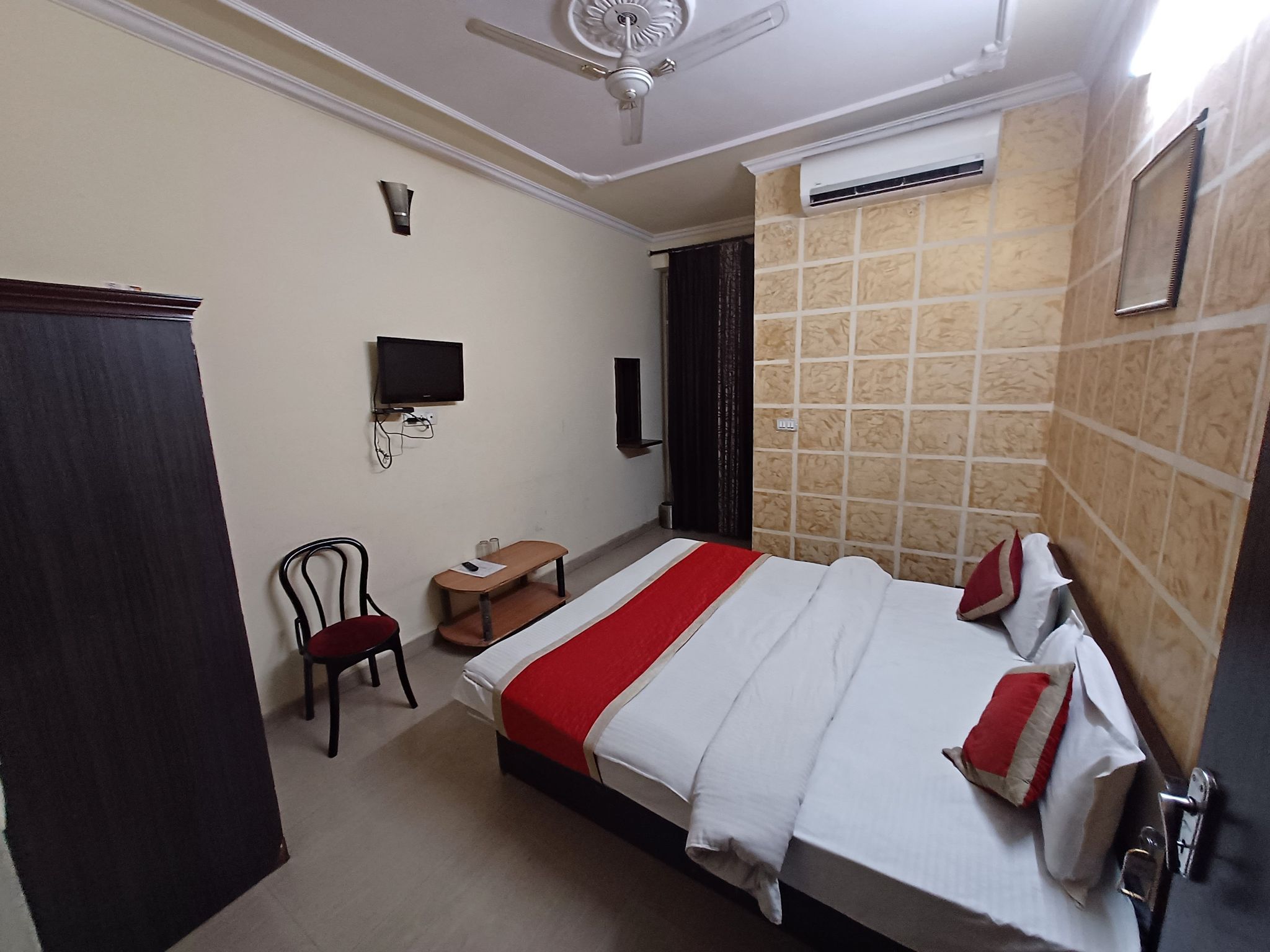 Hotel Shiv Angan