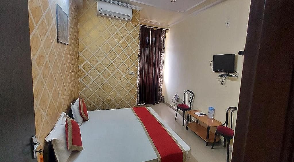 Hotel Shiv Angan