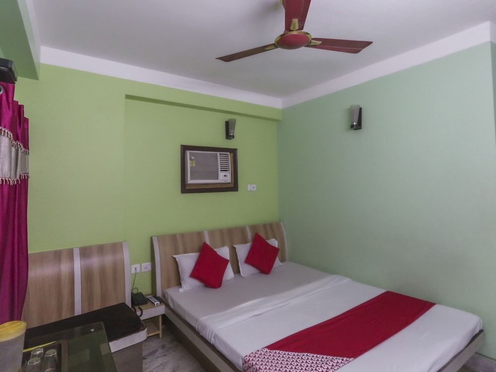 OYO 60609 Hotel Tanushree Double or Twin Room 7