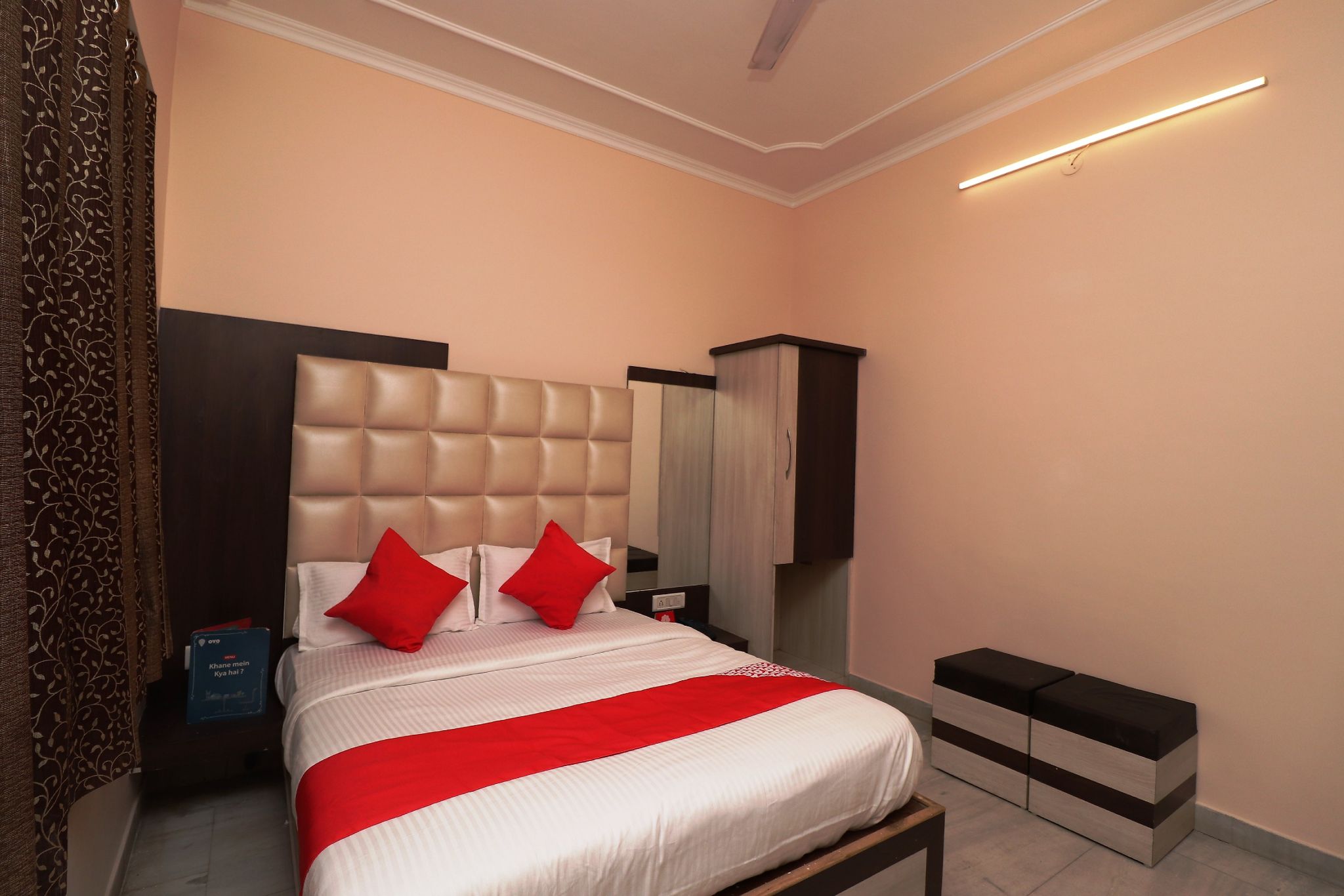 Hotel Mahima Premium Room 8