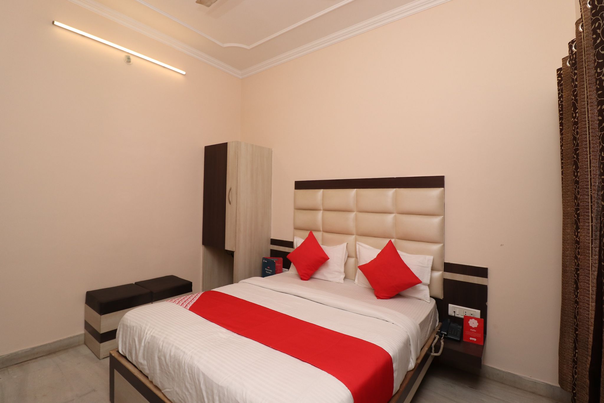 Hotel Mahima Premium Room 14