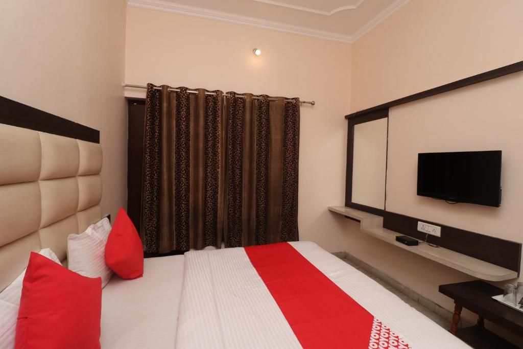 Hotel Mahima Premium Room 2