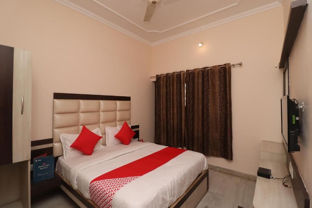 Hotel Mahima Premium Room 9