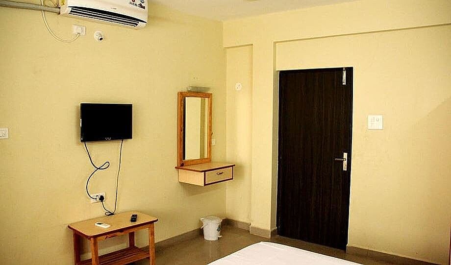 Hotel Rukmini AC Deluxe Double Room