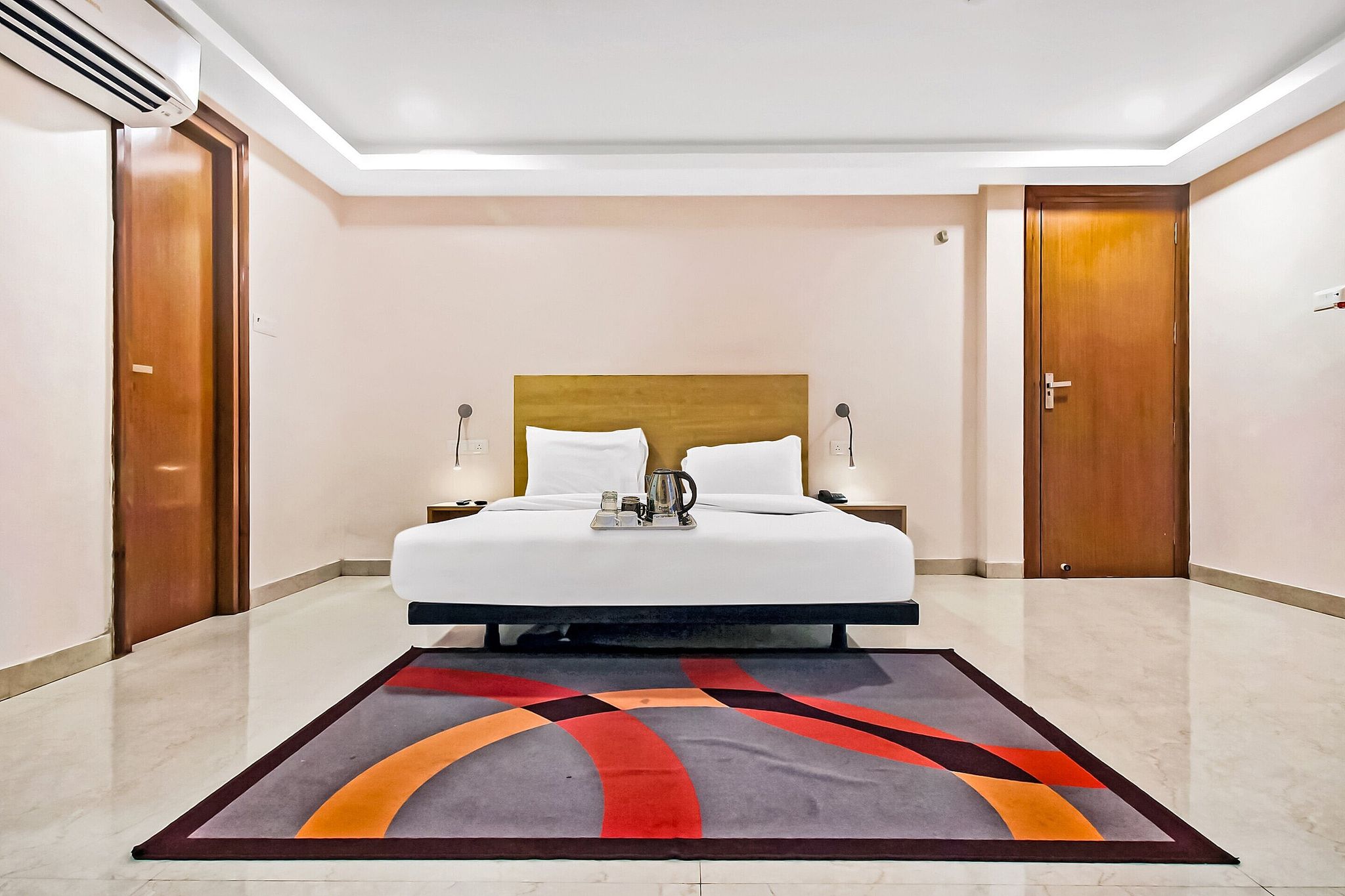 Super Townhouse Viraj Khand Formerly Veridian Inn Classic Room 8