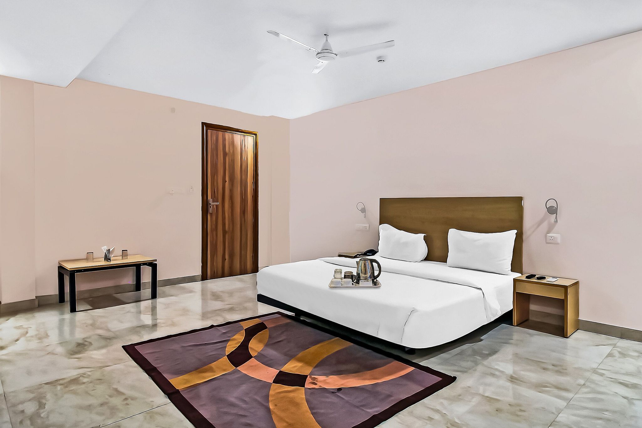 Super Townhouse Viraj Khand Formerly Veridian Inn Classic Room 6