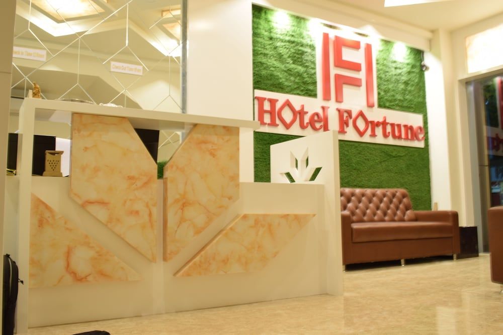 undefined Hotel Frontier 2