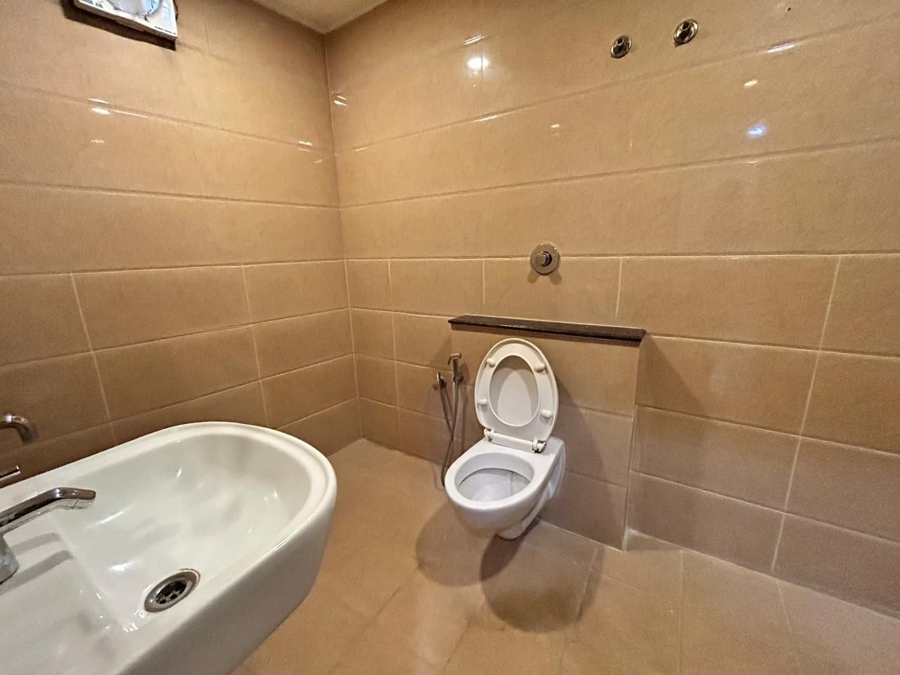 Hotel Green Tree Standard Non AC Room 4