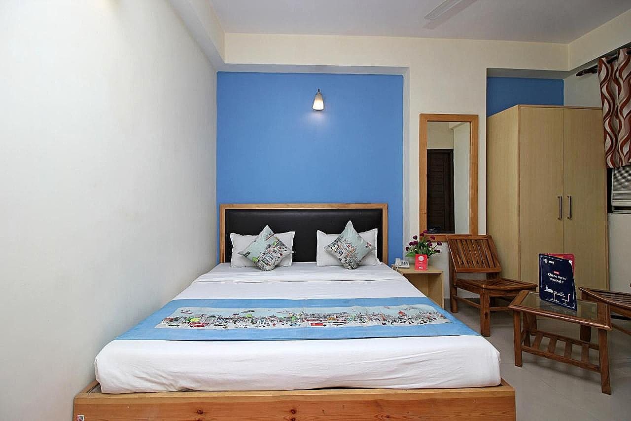 undefined Hotel Metro Star 6