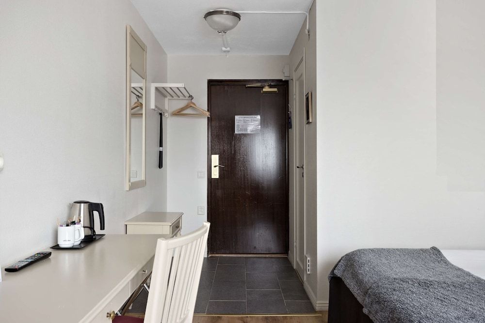 Best Western Gustaf Fröding Hotel & Konferens Standard Room, 2 Twin Beds, Non Smoking (Pet Friendly) 4