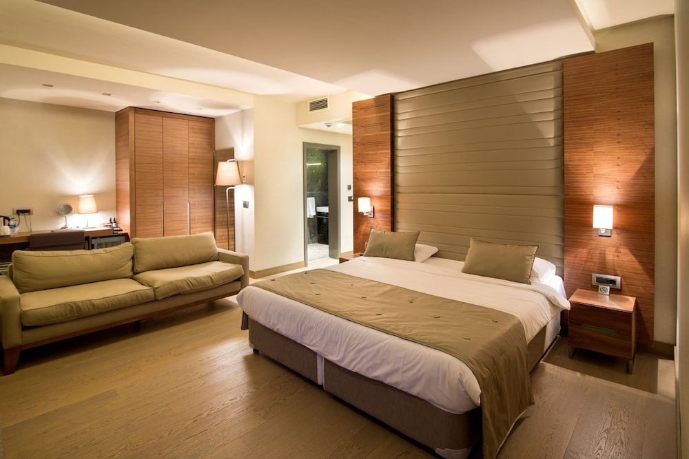 Deluxe Room, 1 Double Bed, Sea View, Corner