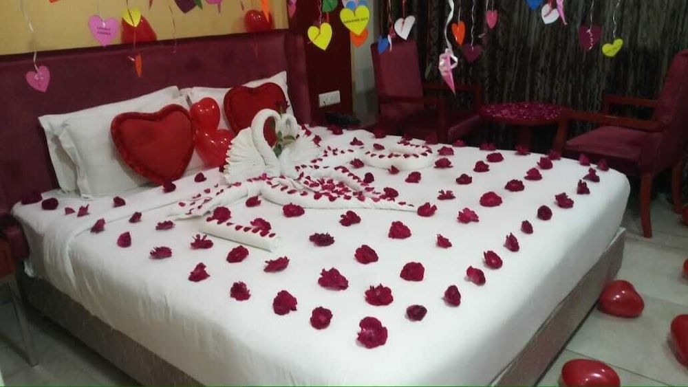 Pride Biznotel, The Maison Anand