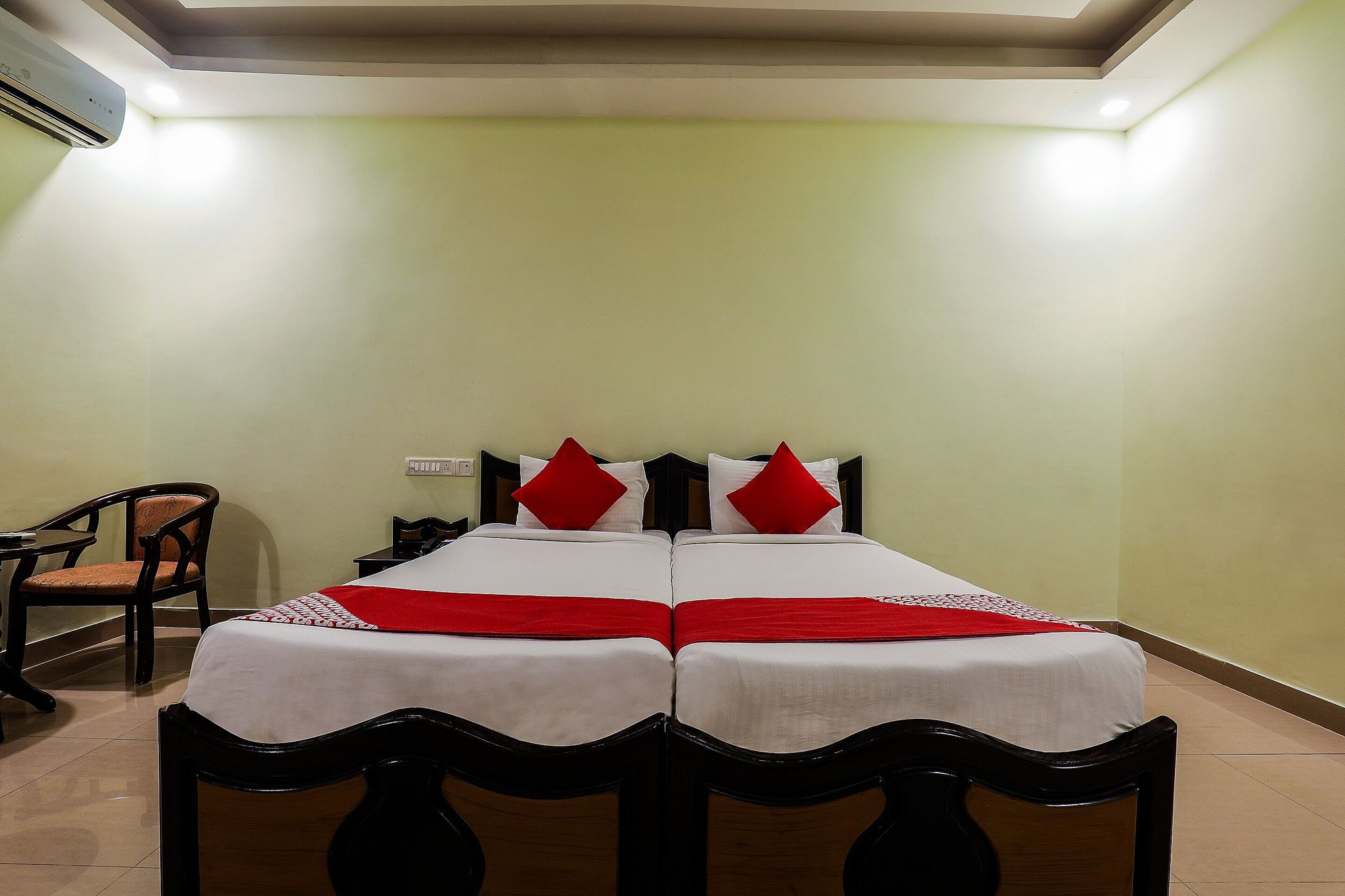 Deluxe Double or Twin Room