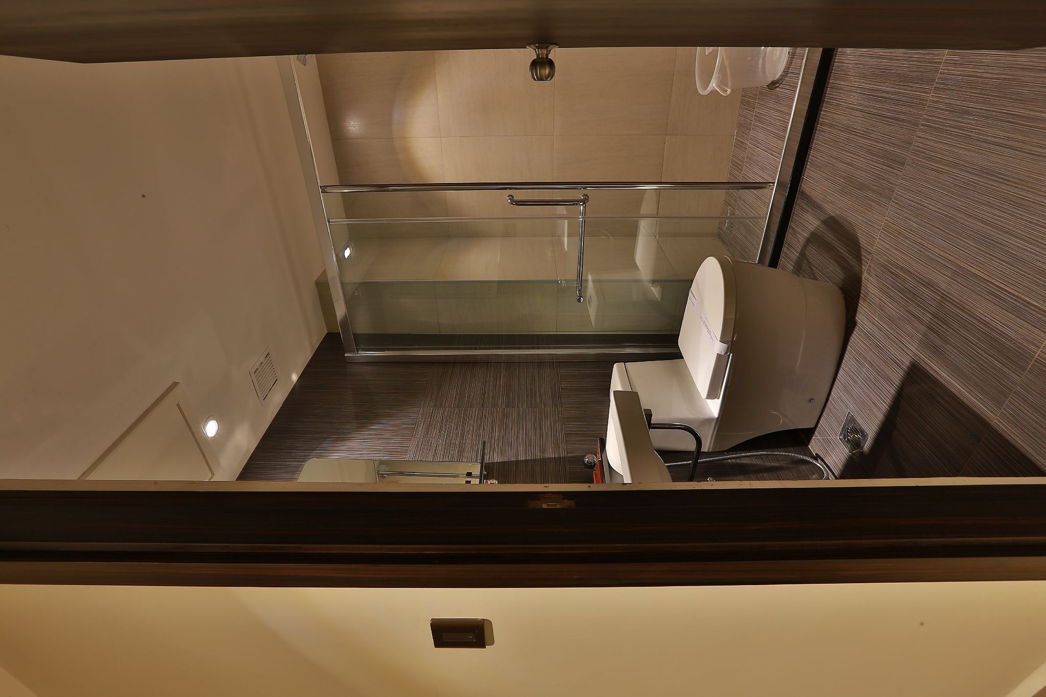 Luminara Hotel Presidential Suite 8