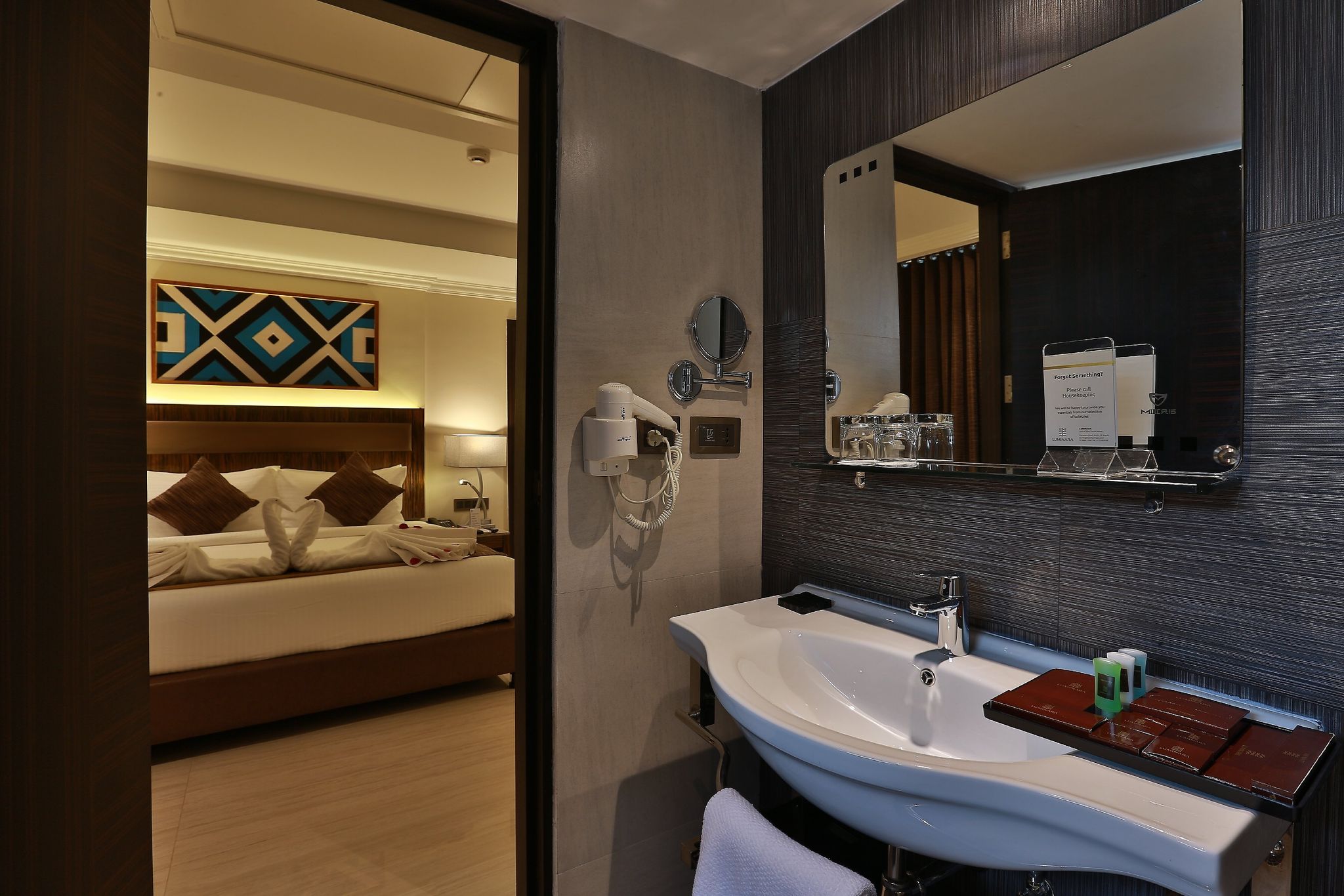 undefined Luminara Hotel 6