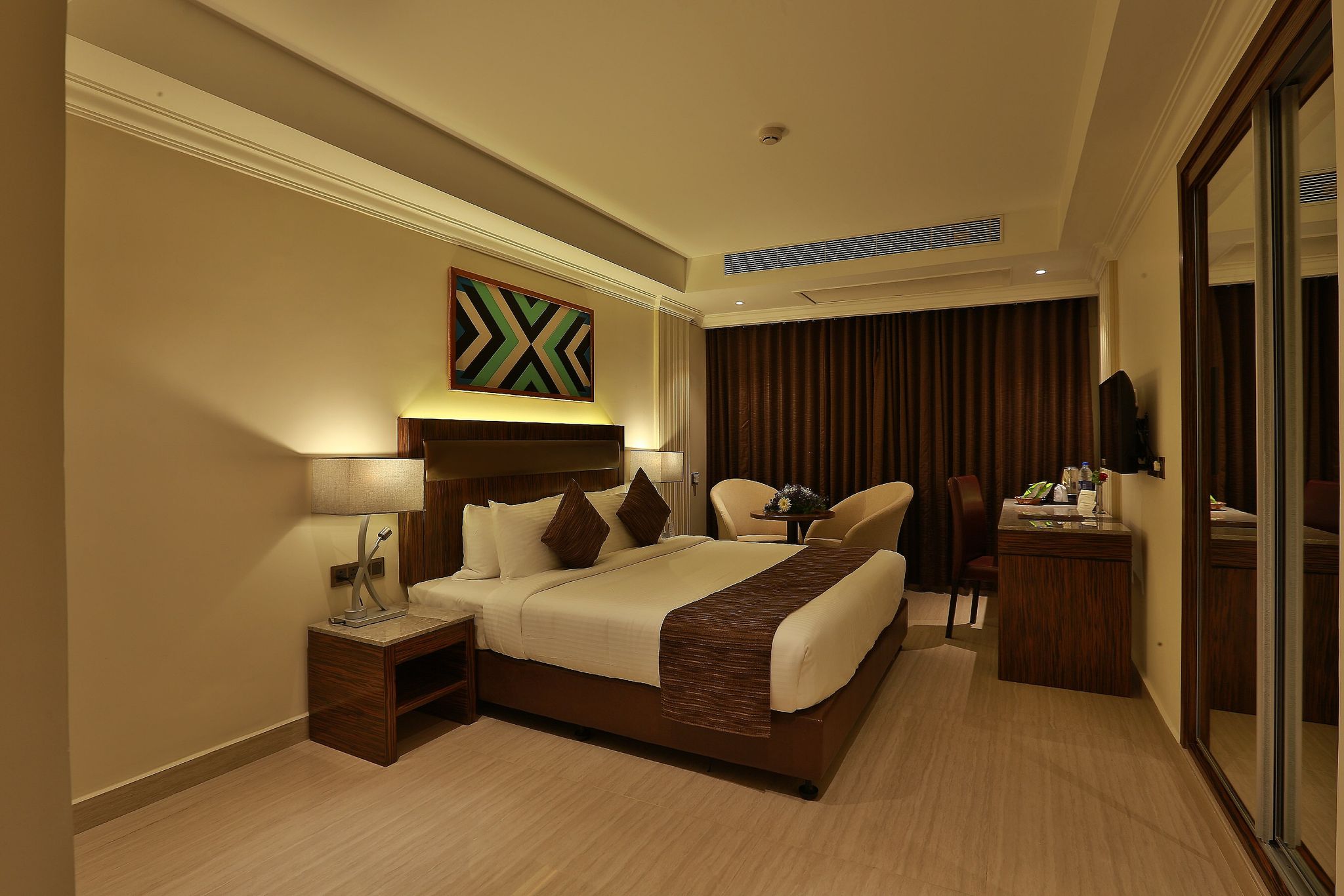 undefined Luminara Hotel 9