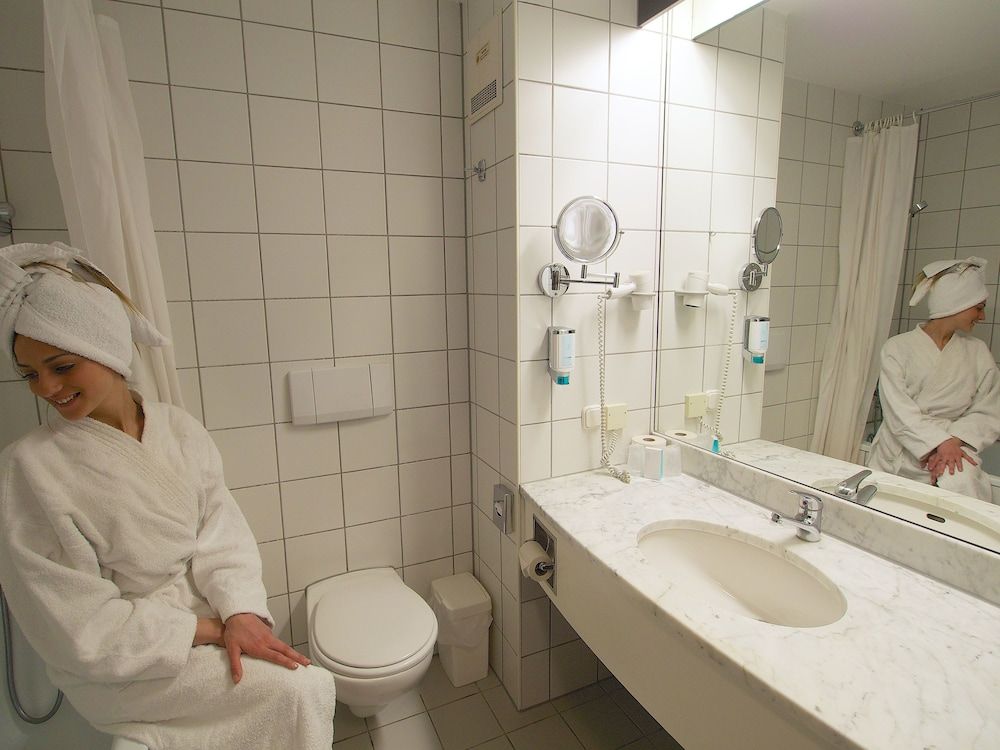 Arion Cityhotel Vienna Deluxe Double Room, Kitchenette 5