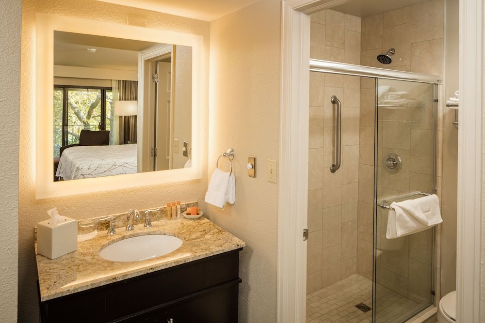 Eagle Ridge Resort and Spa Standard Room, 2 Queen Beds, Non Smoking, Courtyard Area 3