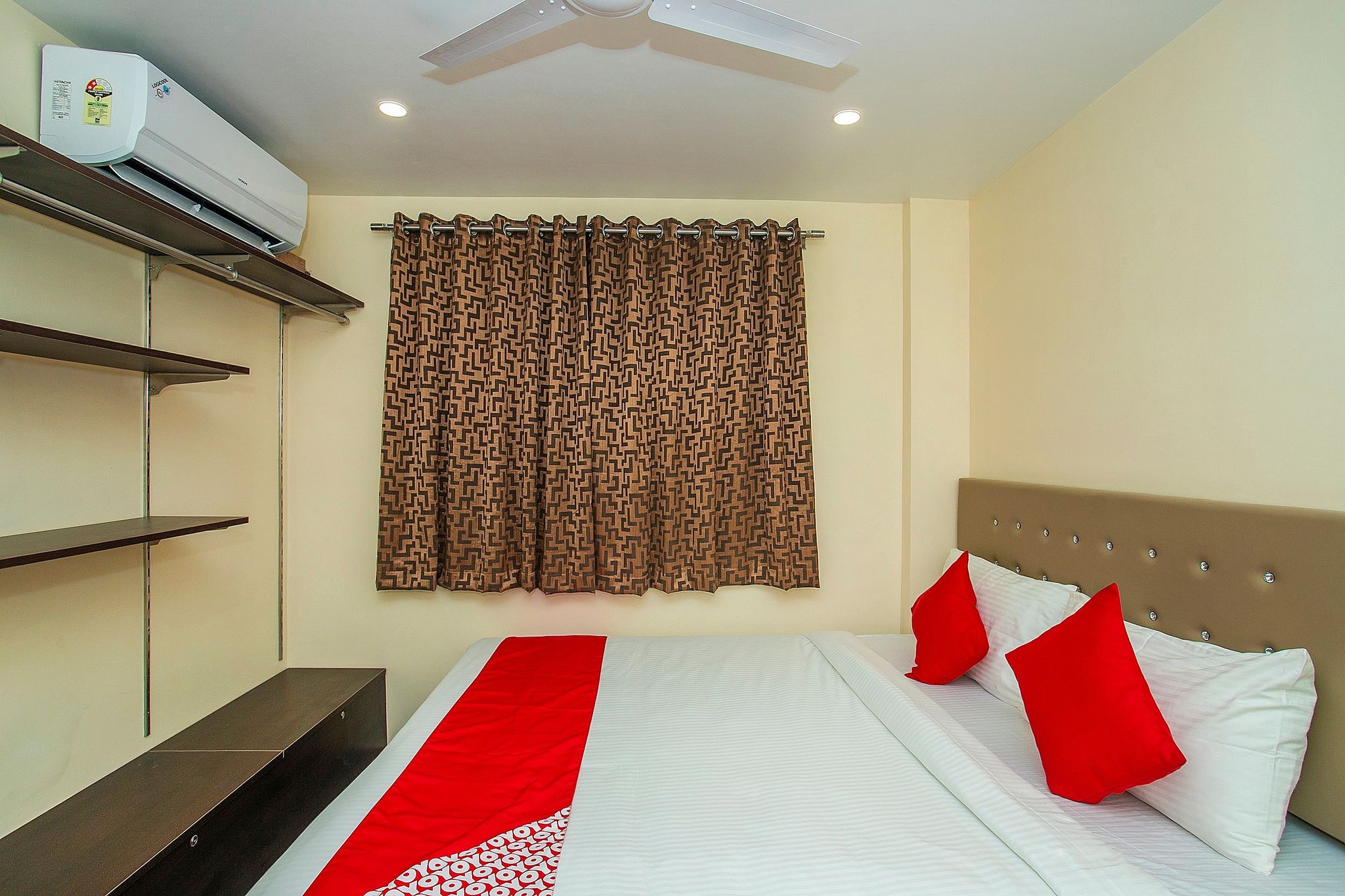 undefined Super Hotel O Koramangala Near Sony Signal 6