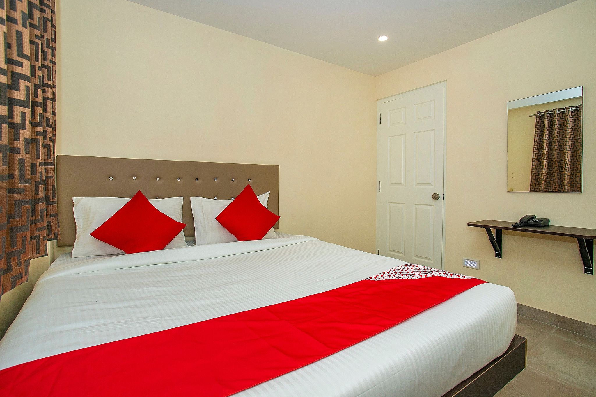 undefined Super Hotel O Koramangala Near Sony Signal 5
