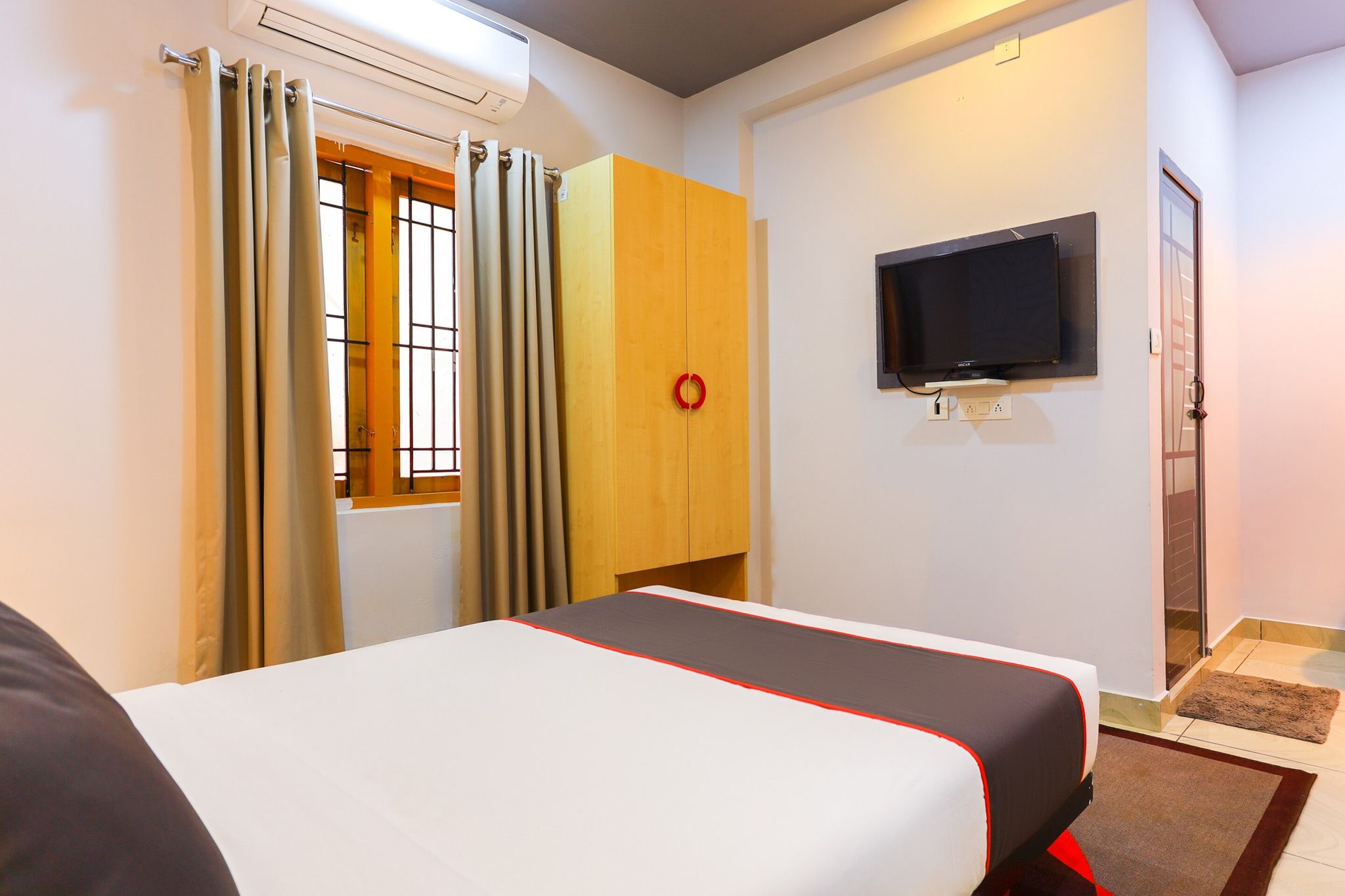 Collection O Marhaba Govindapuram Deluxe Room  4