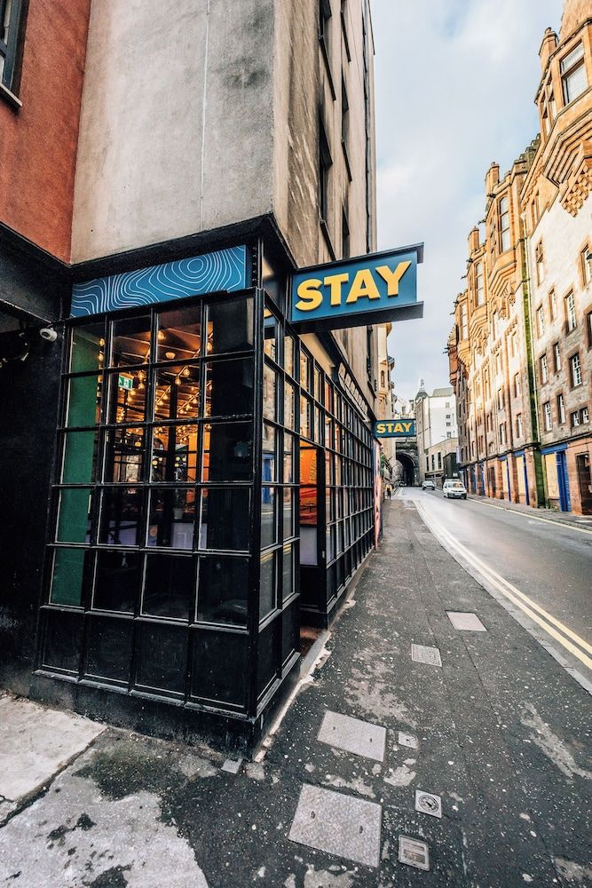 undefined Stay Central 4