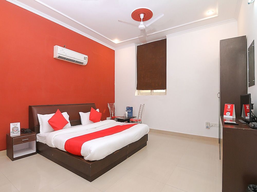 OYO 18851 Smart Signature Double or Twin Room 7