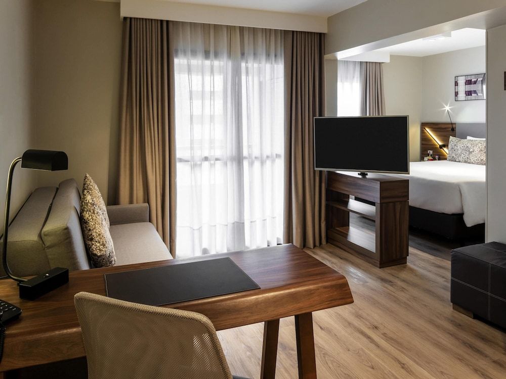Executive Apartment, 1 King Bed, Balcony