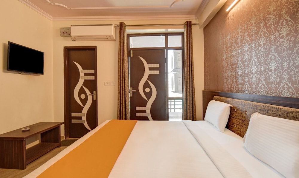 undefined Hotel Radha Nikunj Residency 10