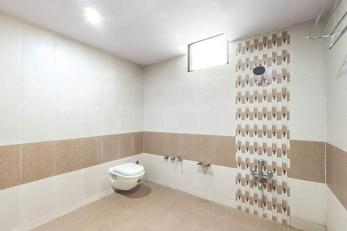 THE NEW HOLIDAY INN Super Deluxe Room 7