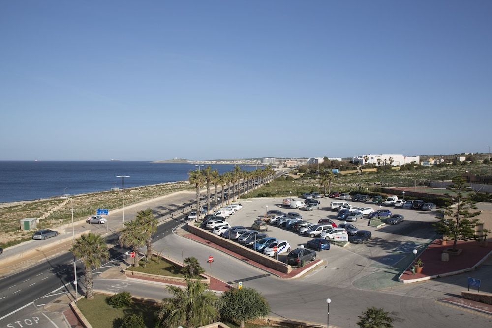 Paradise Bay Resort Quadruple Room, Sea View 4