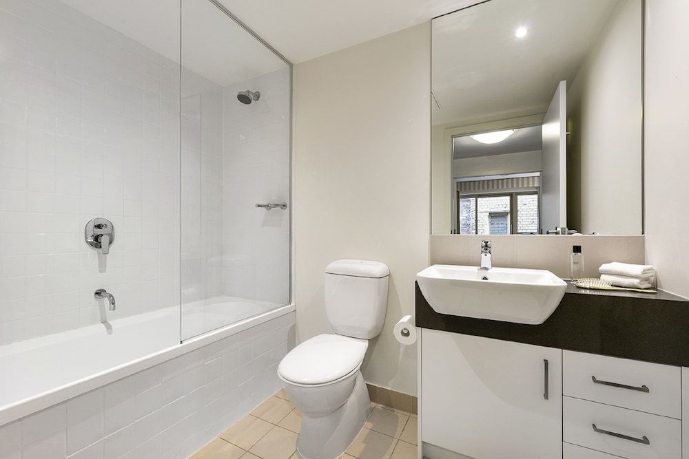 Melbourne Carlton Central Apartment Hotel Studio Apartment 6
