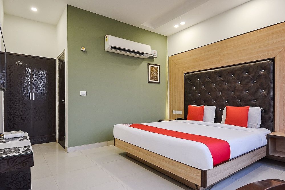 OYO 60737 Hotel Purple Residency Double or Twin Room 4