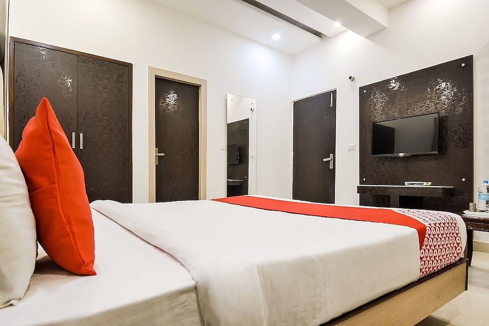 OYO 60737 Hotel Purple Residency Double or Twin Room 10