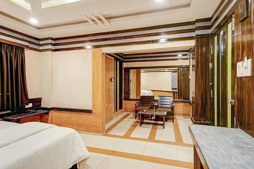 Hotel Yellow Lime Deluxe room 7