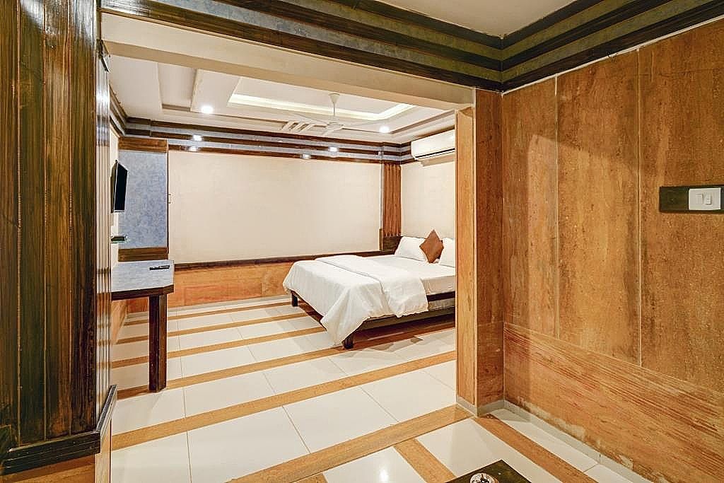 Hotel Yellow Lime Deluxe room 11