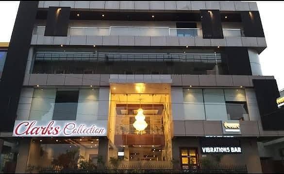 undefined Vanaam Hotel Raj Plaza 8