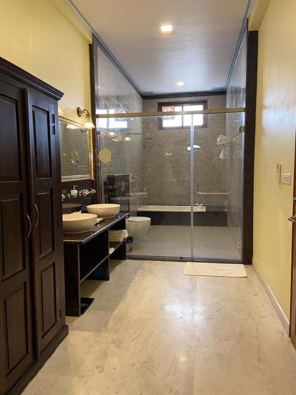 Umaid Farm Resort-A Legacy Vintage Stay in Jaipur Royal Suite 10