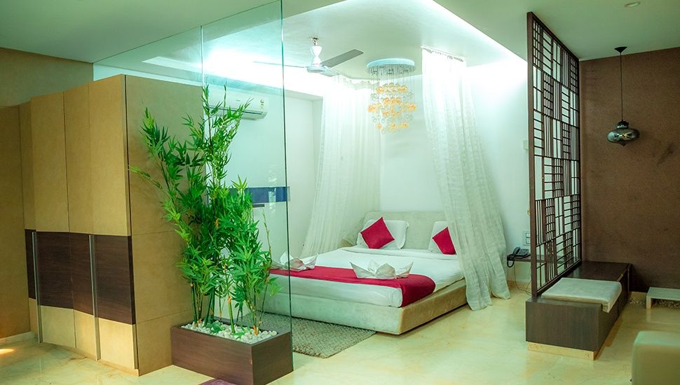 Suite AC Room with WIFI pool View