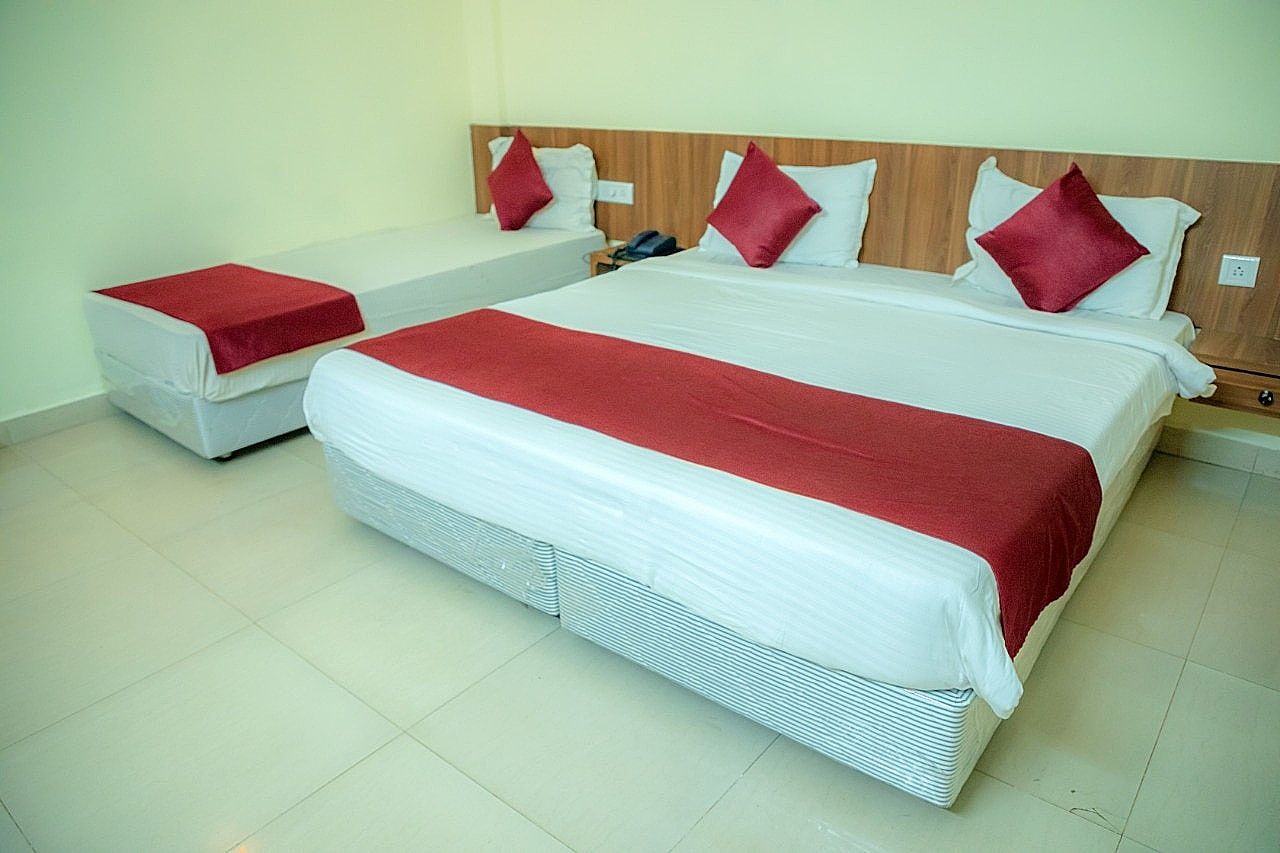 Delta Residency Super Dleuxe AC Room with WIFI 10