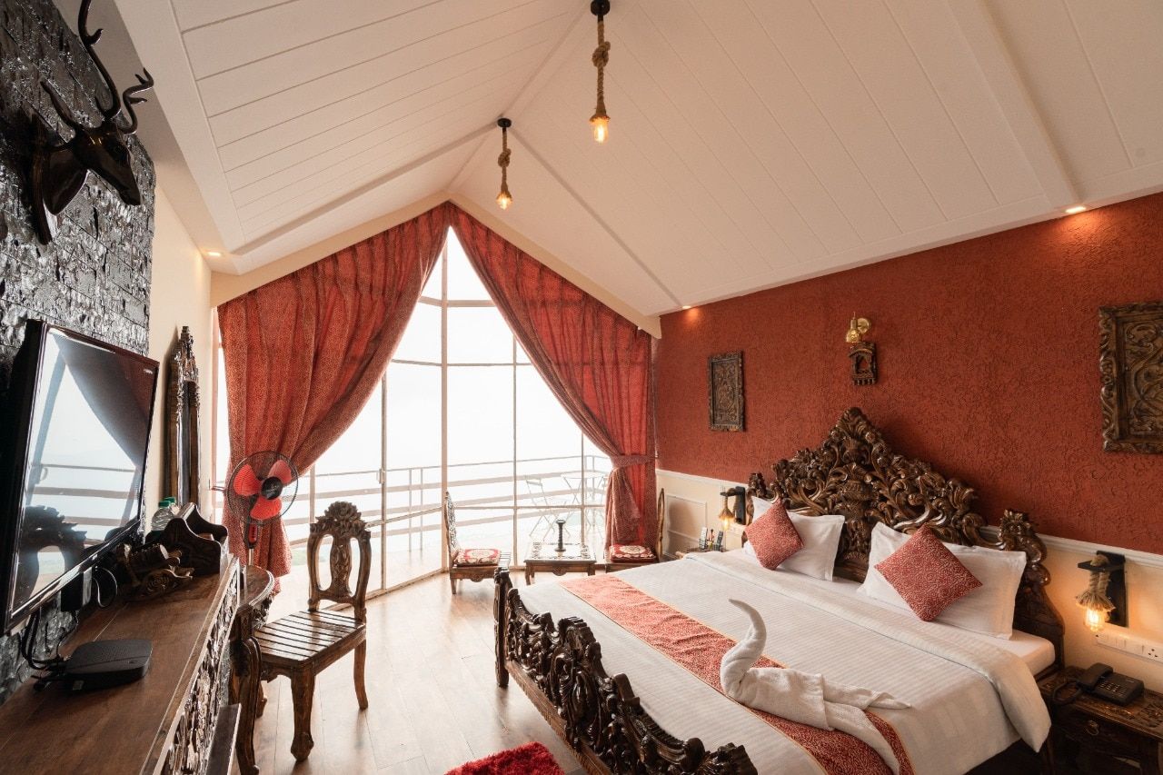 Kali Tibba Resort Lanai Premium Room (Private Balcony and Valley View ) 4