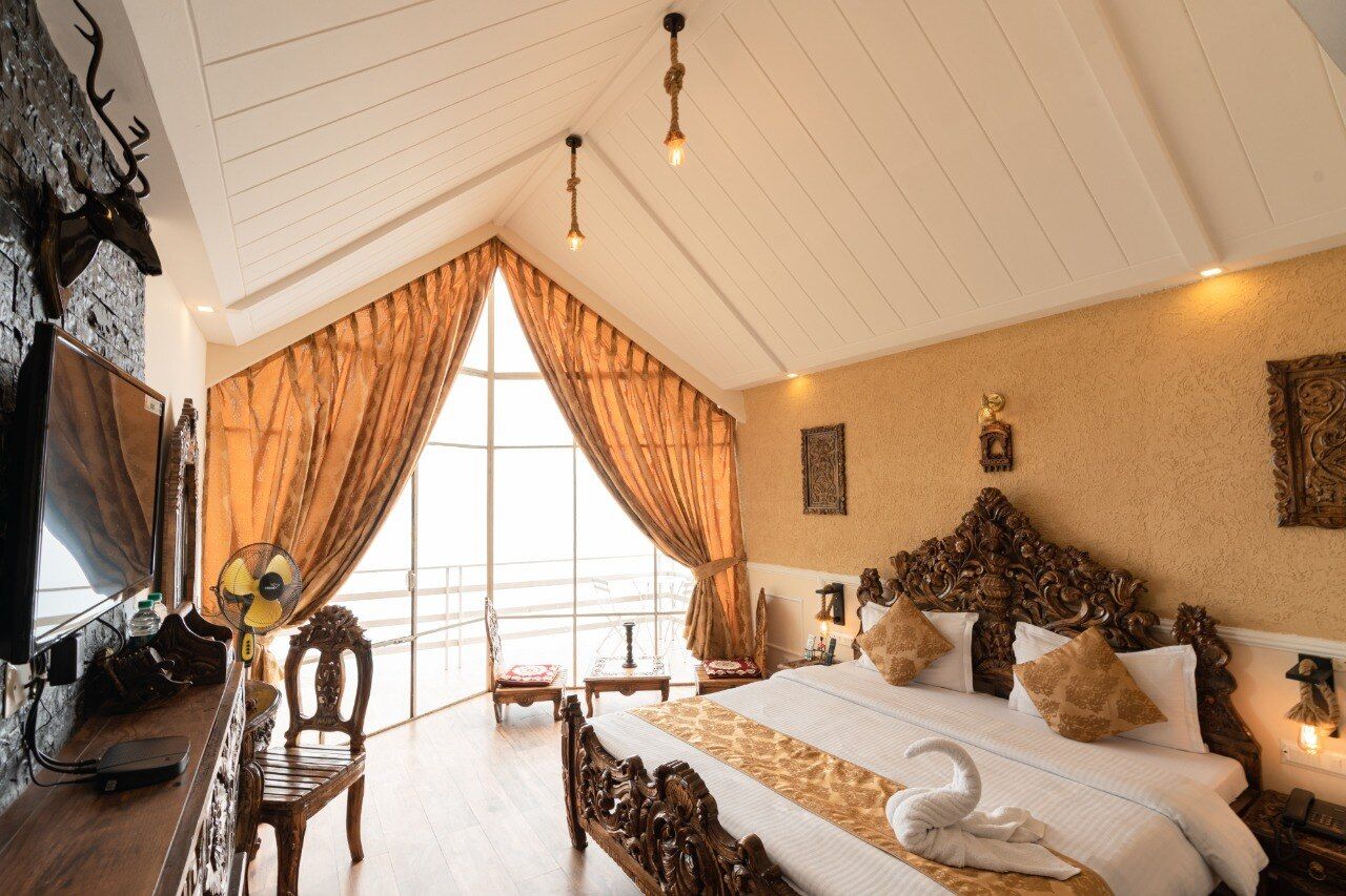 Kali Tibba Resort Lanai Premium Room (Private Balcony and Valley View ) 7