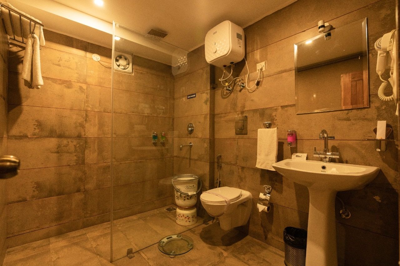 Kali Tibba Resort Lanai Premium Room (Private Balcony and Valley View ) 9