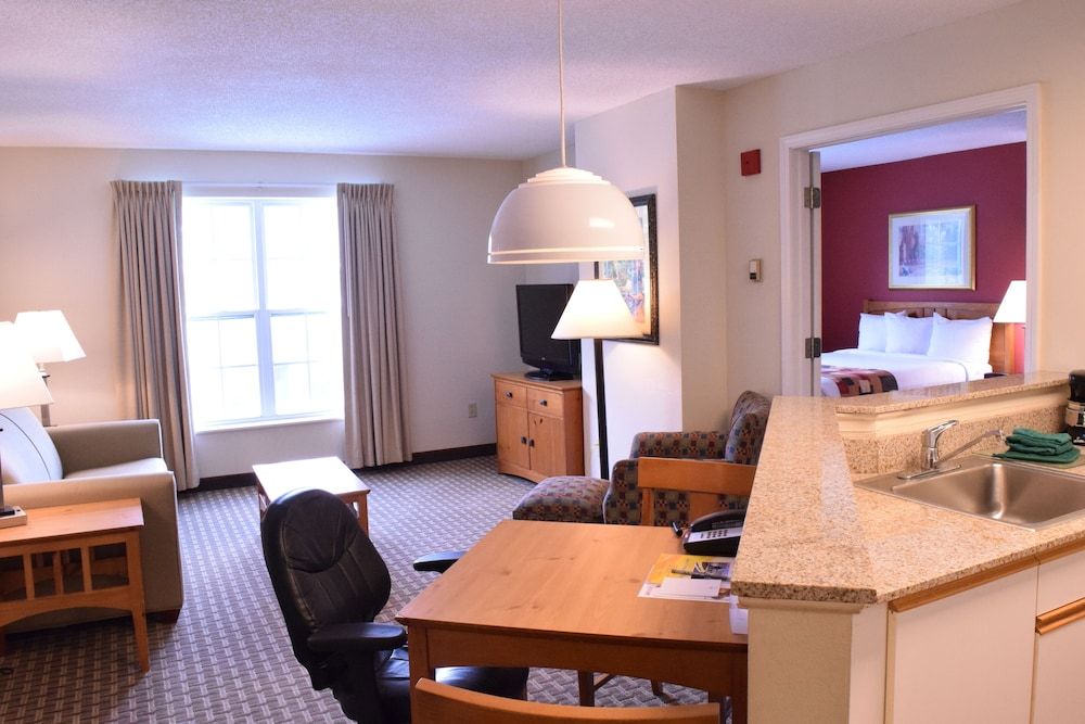 Cresthill Suites Syracuse Two Bedroom Suite 2