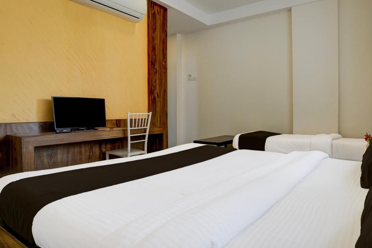 Collection O Shirdi Classic Room 2