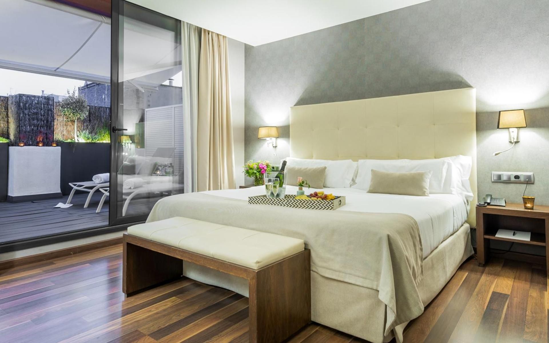 undefined Aparthotel Mariano Cubi Barcelona 6