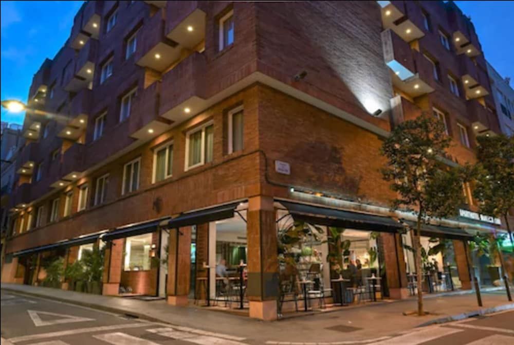 undefined Aparthotel Mariano Cubi Barcelona 9