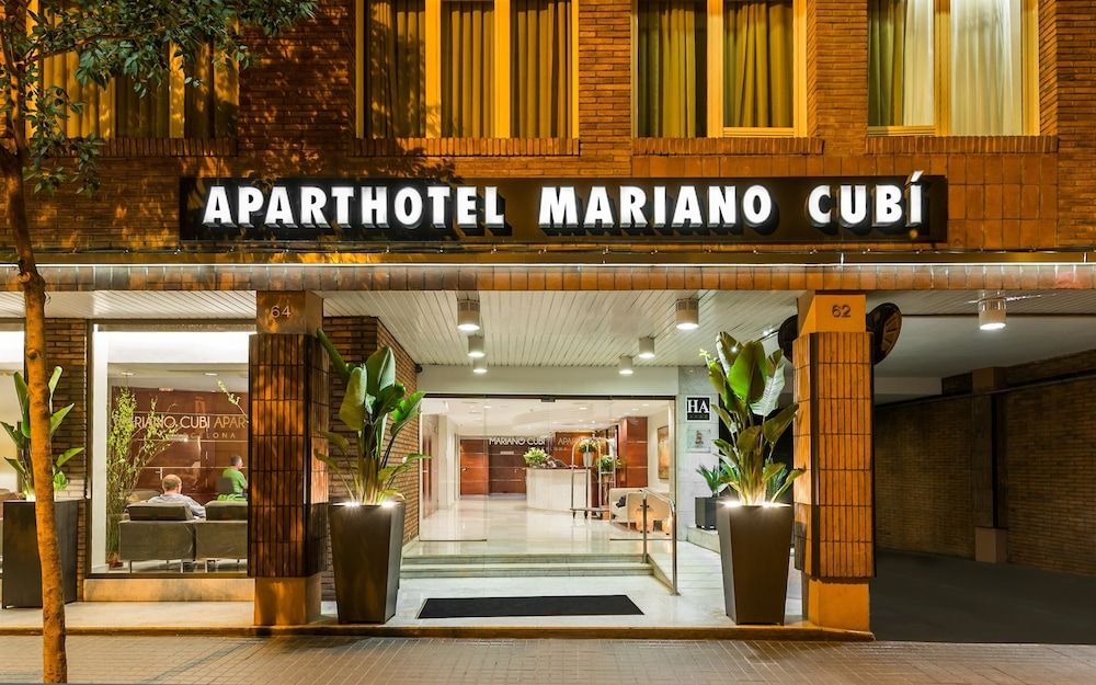 undefined Aparthotel Mariano Cubi Barcelona 3