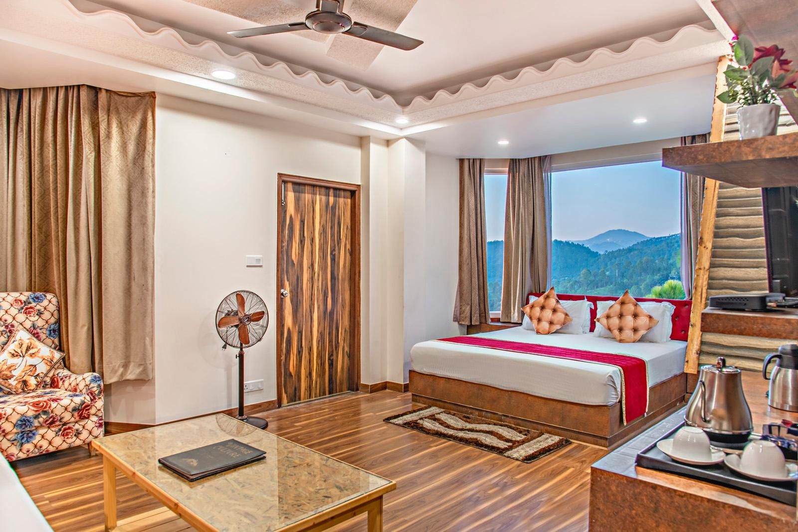 Premium King Room