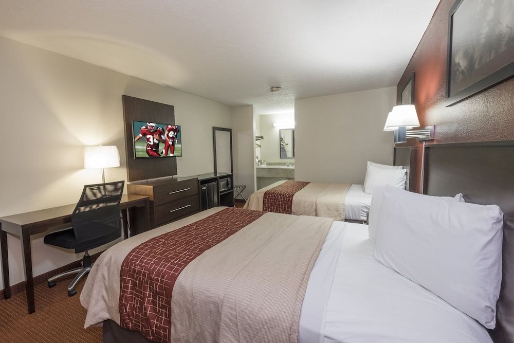 Deluxe Room, 2 Queen Beds, Non Smoking